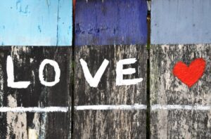 alex-block-588394-unsplash-850x560