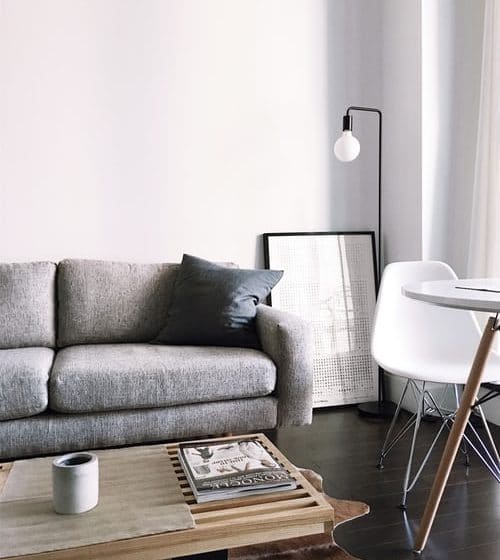 photo-1523755231516-e43fd2e8dca5-500x560