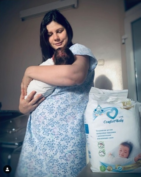 Vene sotsiaalmeedia staar kavatseb abielluda oma pojaga 13 Viktoria 1