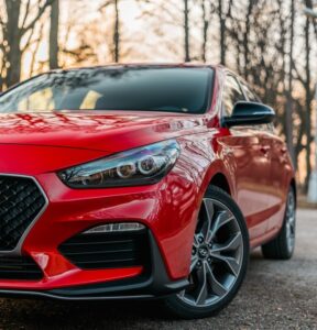 photo-1550355291-bbee04a92027