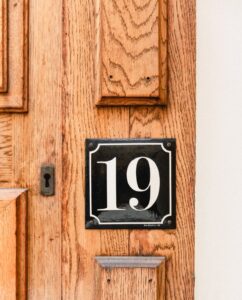 photo-1524585186867-38c2914f1f4b