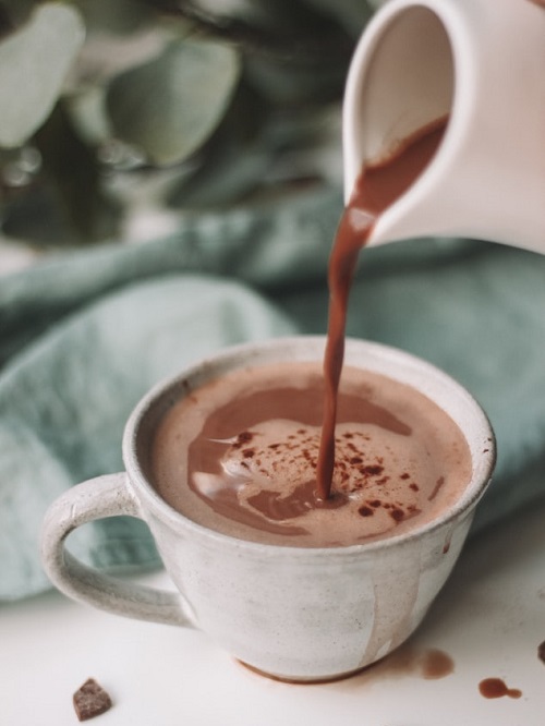 photo-1542990253-0d0f5be5f0ed