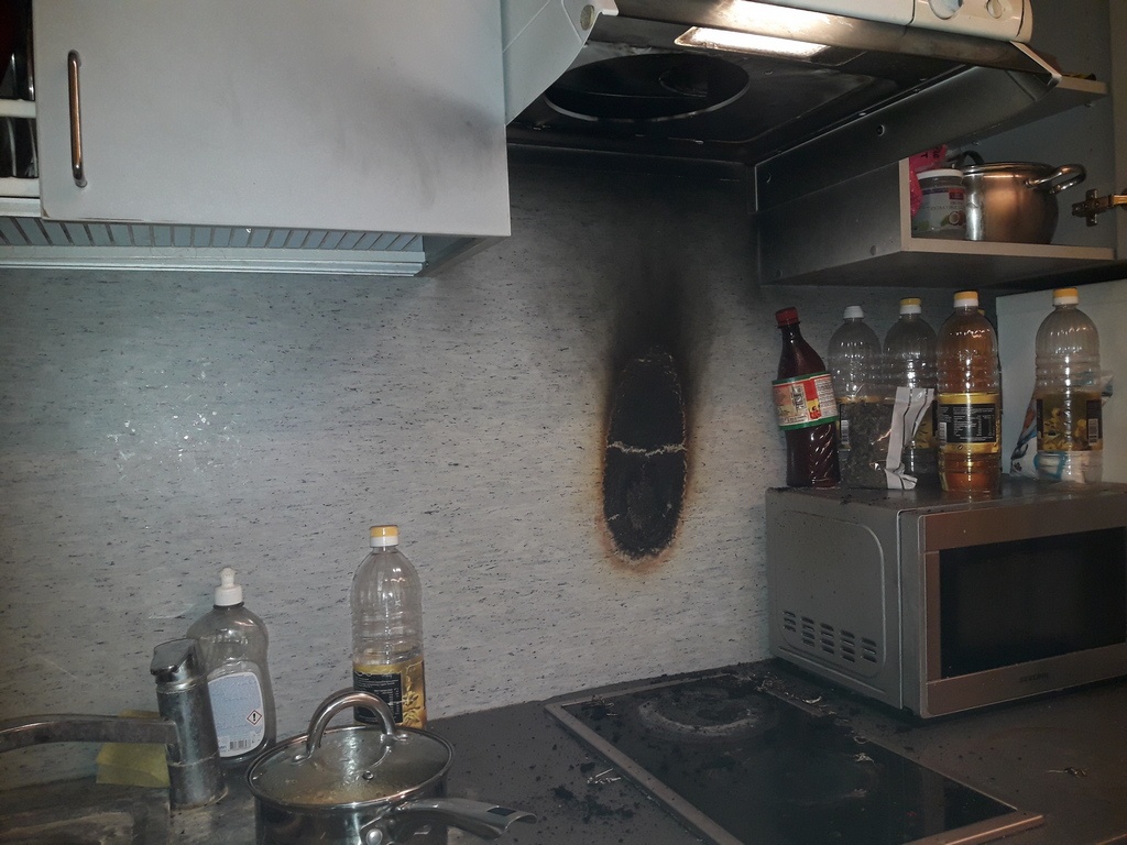 FOTOD: Võrus läks põlema elumaja! 12 27.01.21 Toidukorbemine Tartu Narva mnt 1