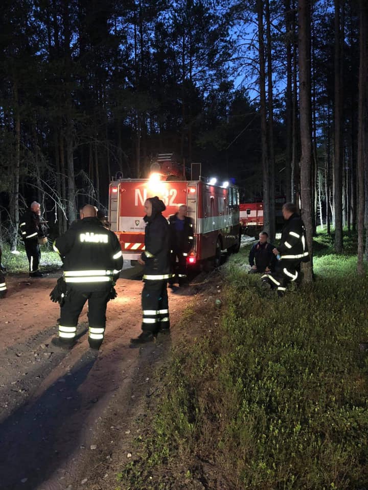 FOTOD: Äike süütas loomalauda ja rabametsa. 30 197788248 1223633798093215 6693874908932697035 n