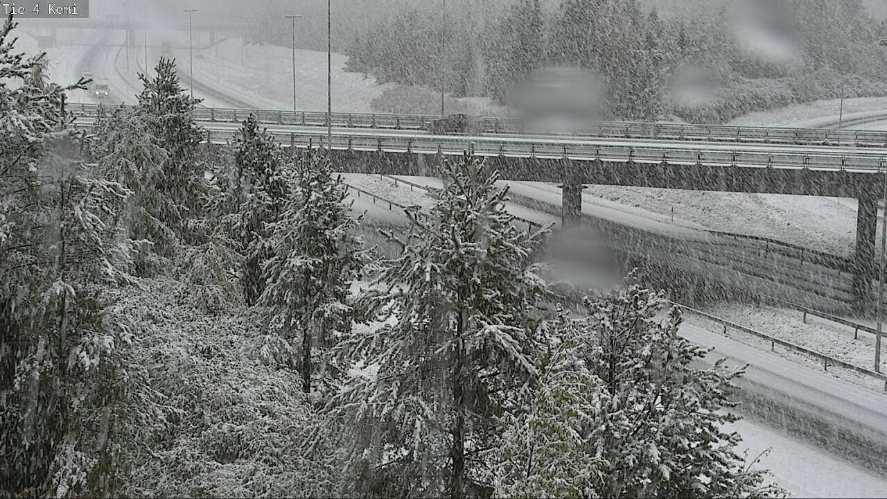 Soomes sajab lund. FOTOD. Soovitatakse juba talverehvid alla panna. 7 241943545 4310642379014108 4648923833774689462 n