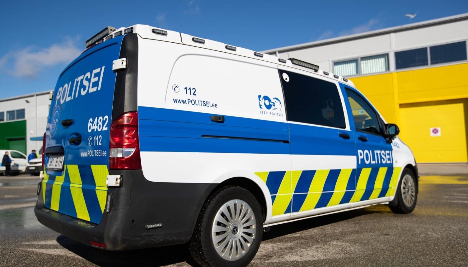 112-politseibuss-korrakaitse-politsei-politseiauto-92858291