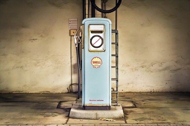 gas-pump-g029718104_640