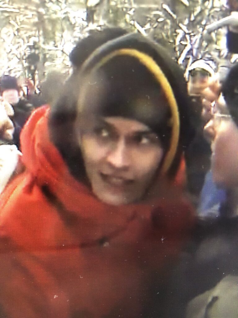 KUUM: Politsei palub avalikkuse abi Toompeal korda rikkunud inimeste tuvastamiseks. FOTOD. 25 1