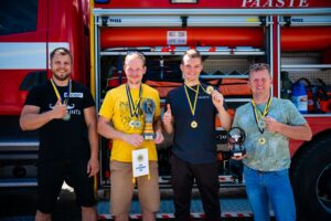 Võru PK meeskond vasakult Ott Raa, Mart Mängli, Taavi Tamm, Taimo Laanetu