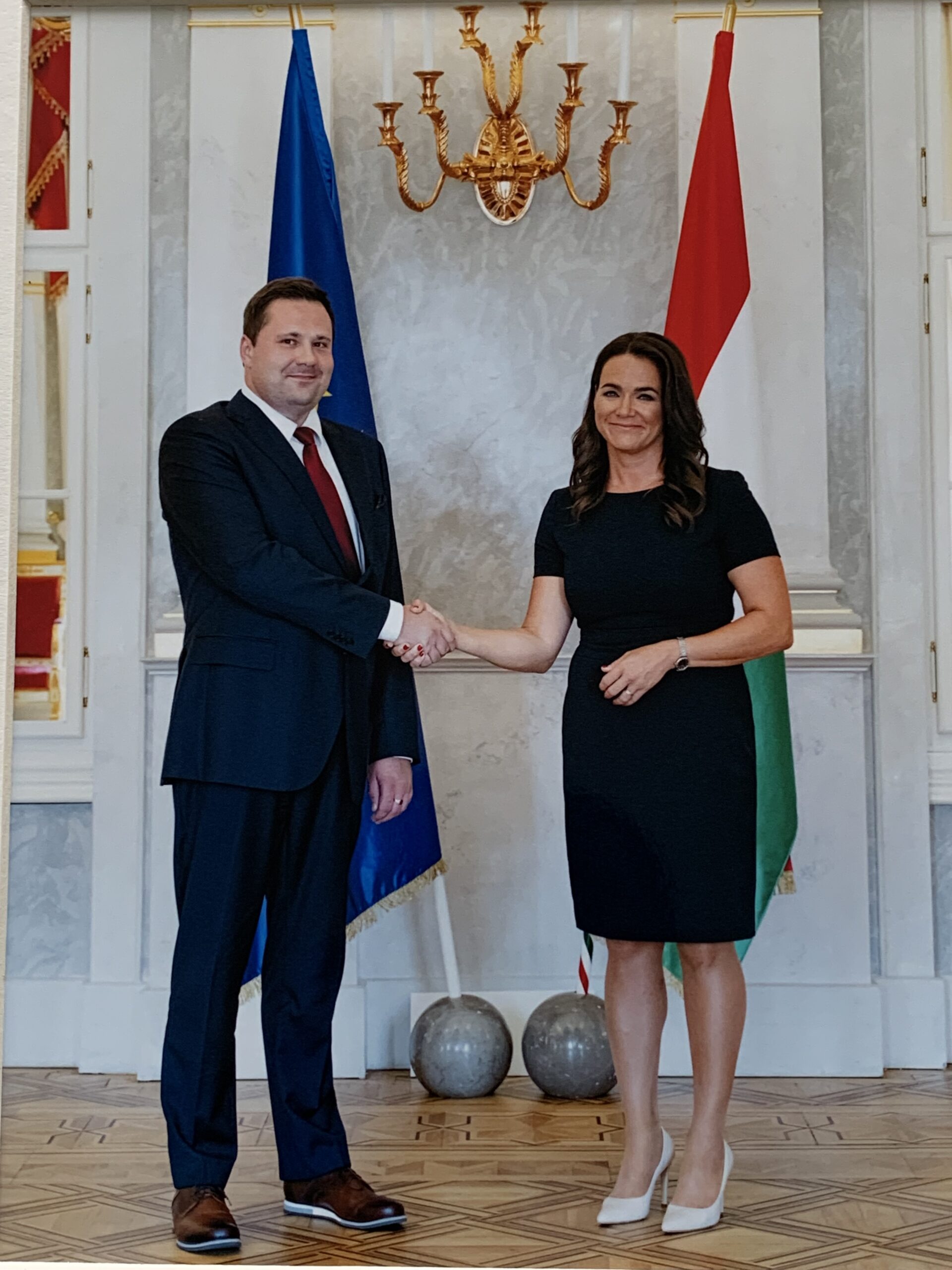 Suursaadik Toomase volikirja üleandmine