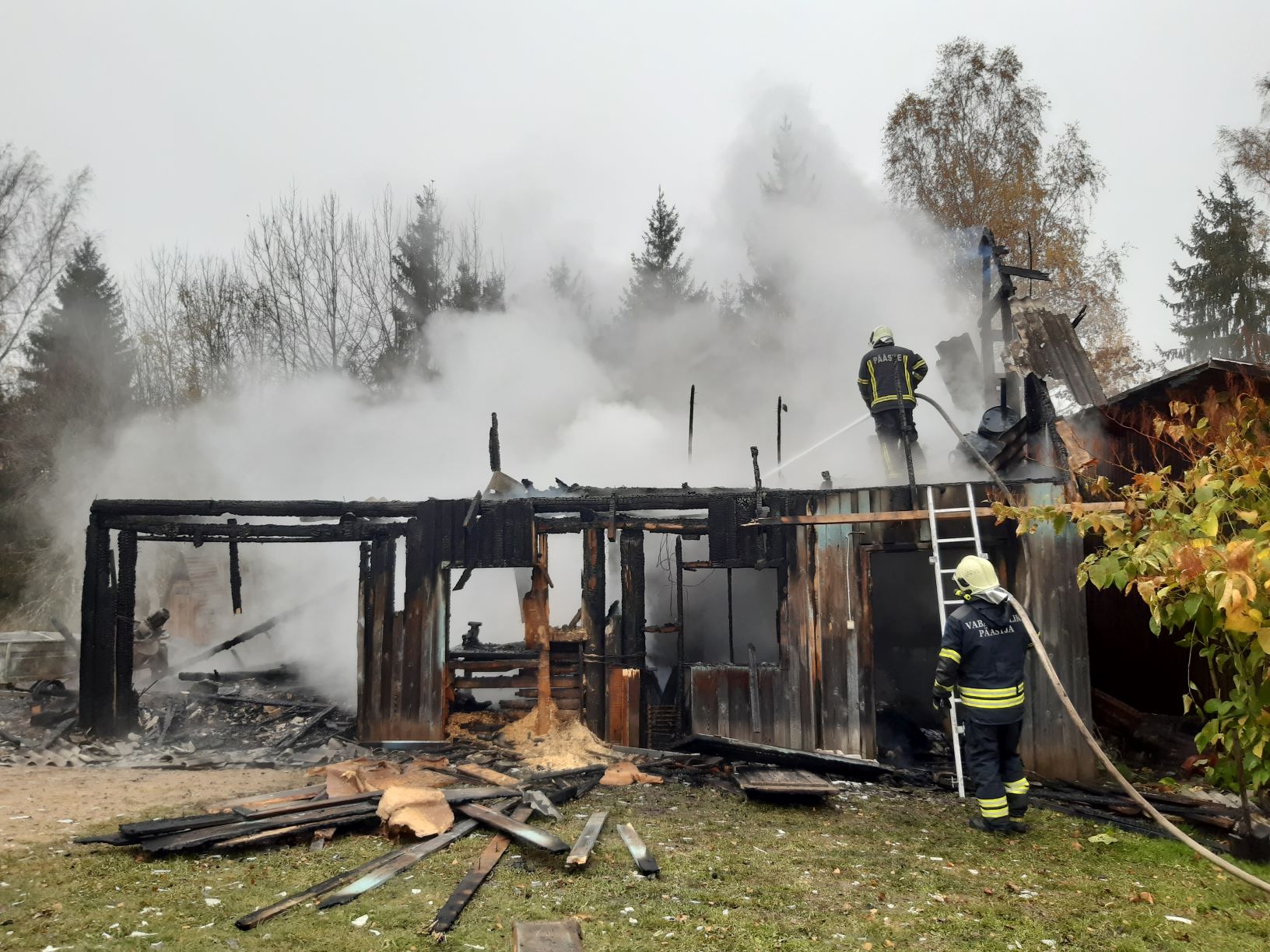 Ihamaru garaaž-kõrvalhoone