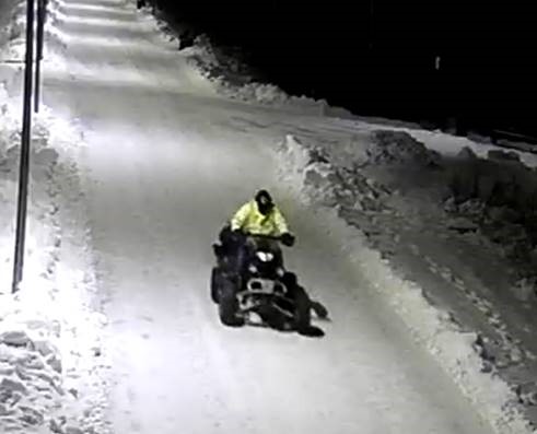 FOTOD: <strong>Politsei palub abi kuriteos kahtlustatavate tuvastamisel</strong> 9 kahtlustatav1