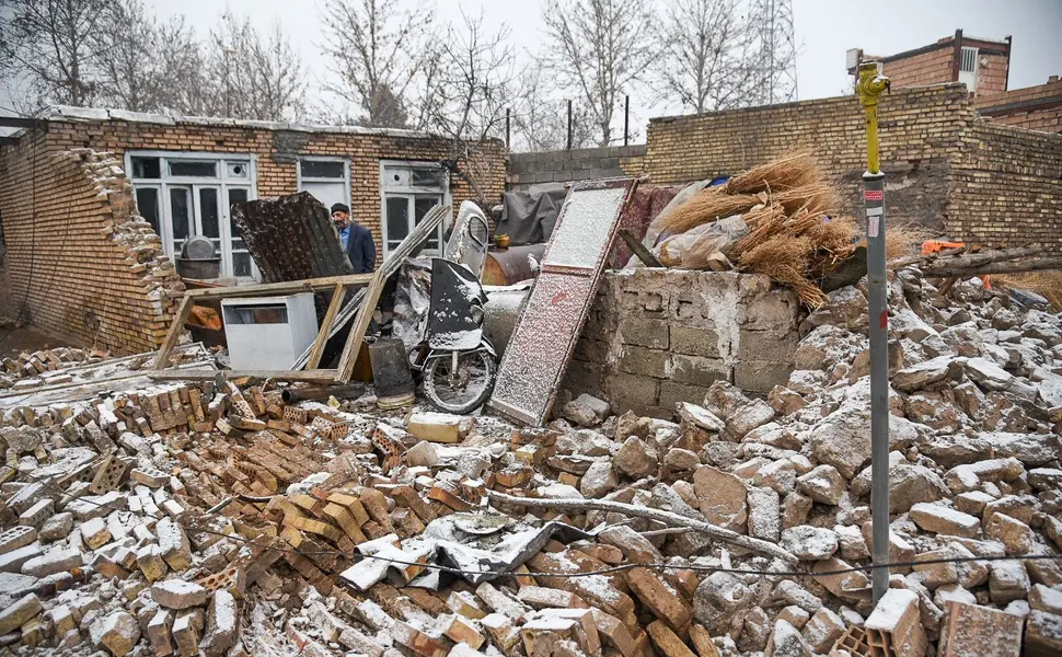 Maavärina tekitatud purustused Iraanis Khoy linnas. Autor/allikas: Soheil FARAJI / ISNA / AFP/Scanpix