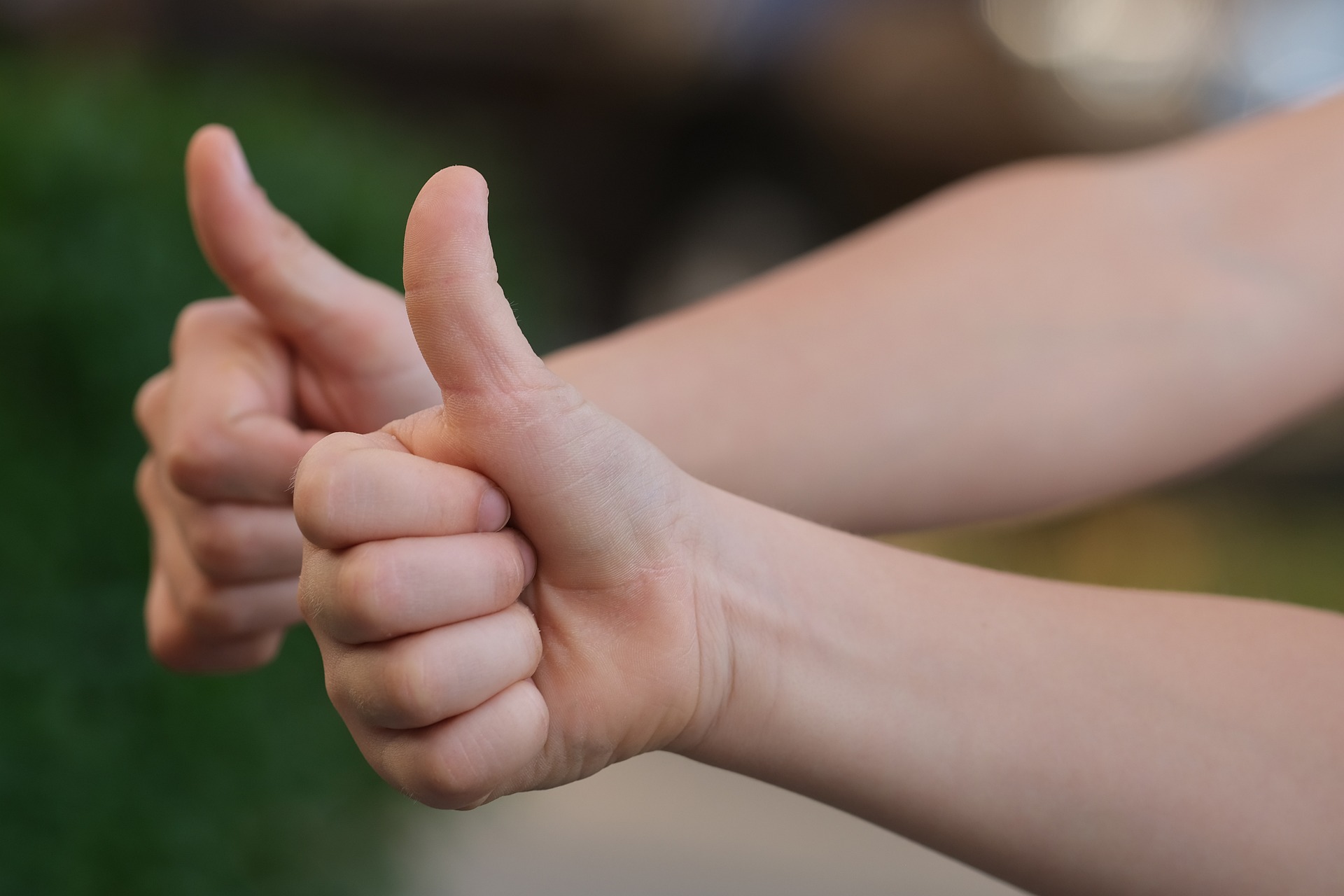 thumbs-up-g9f47522f3_1920