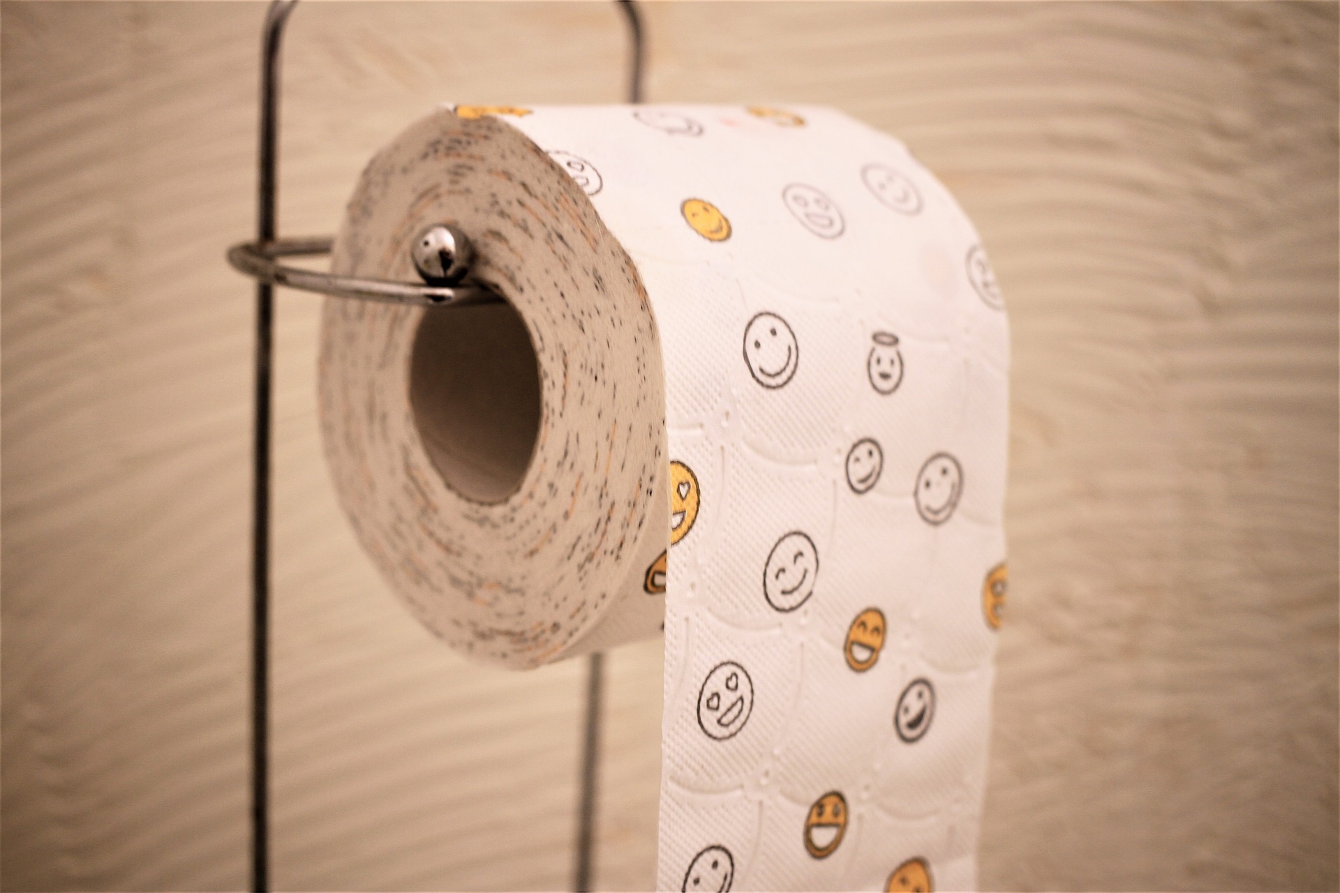 toilet-paper-ga9a34877b_1920