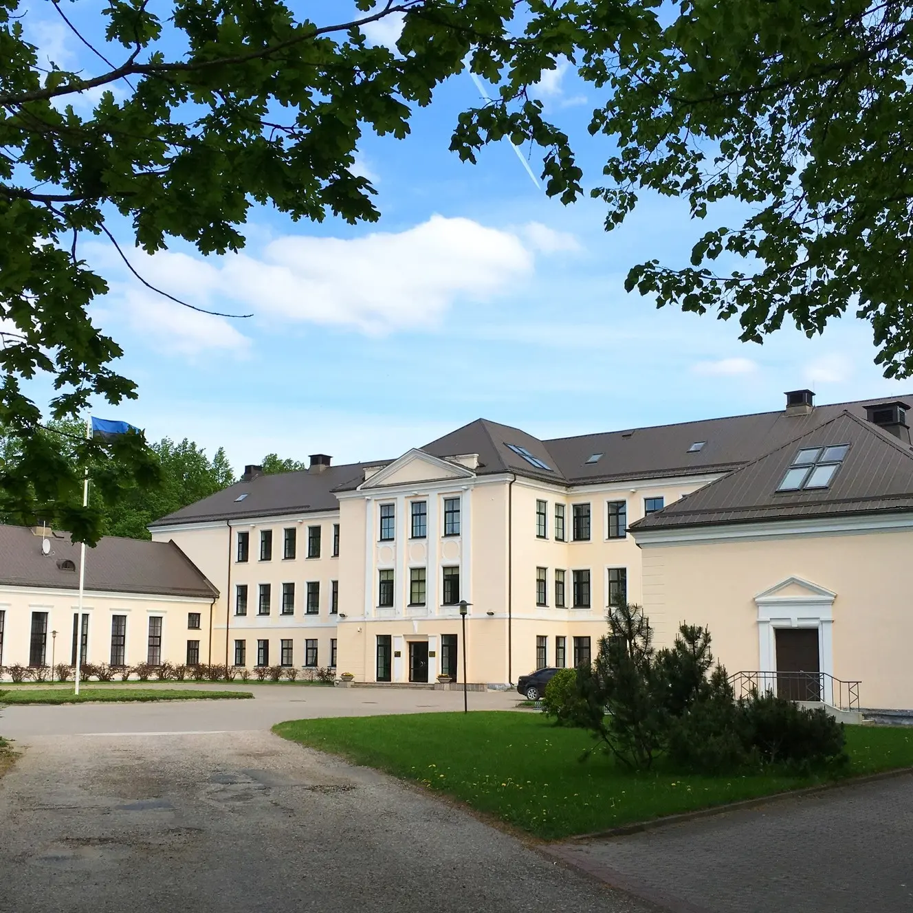 280382914_10159064291428143_4182011071663466060_n