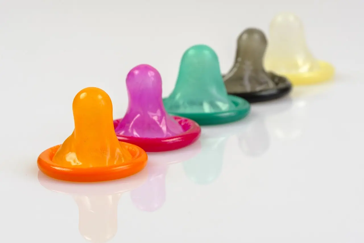 condoms-g9963709e5_1280