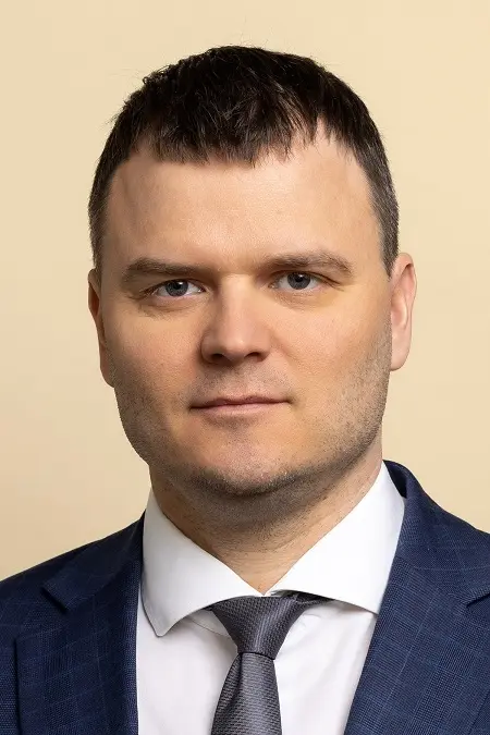 regionaalminister-madis-kallas-2023-1200x1800