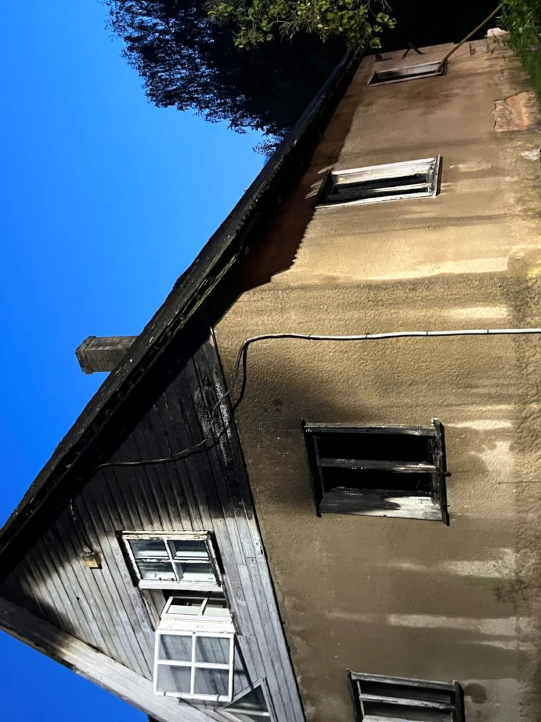 Otepääl päästeti majapõlengust mees. PILDID. 4 Otepaa Hurda polenud maja516