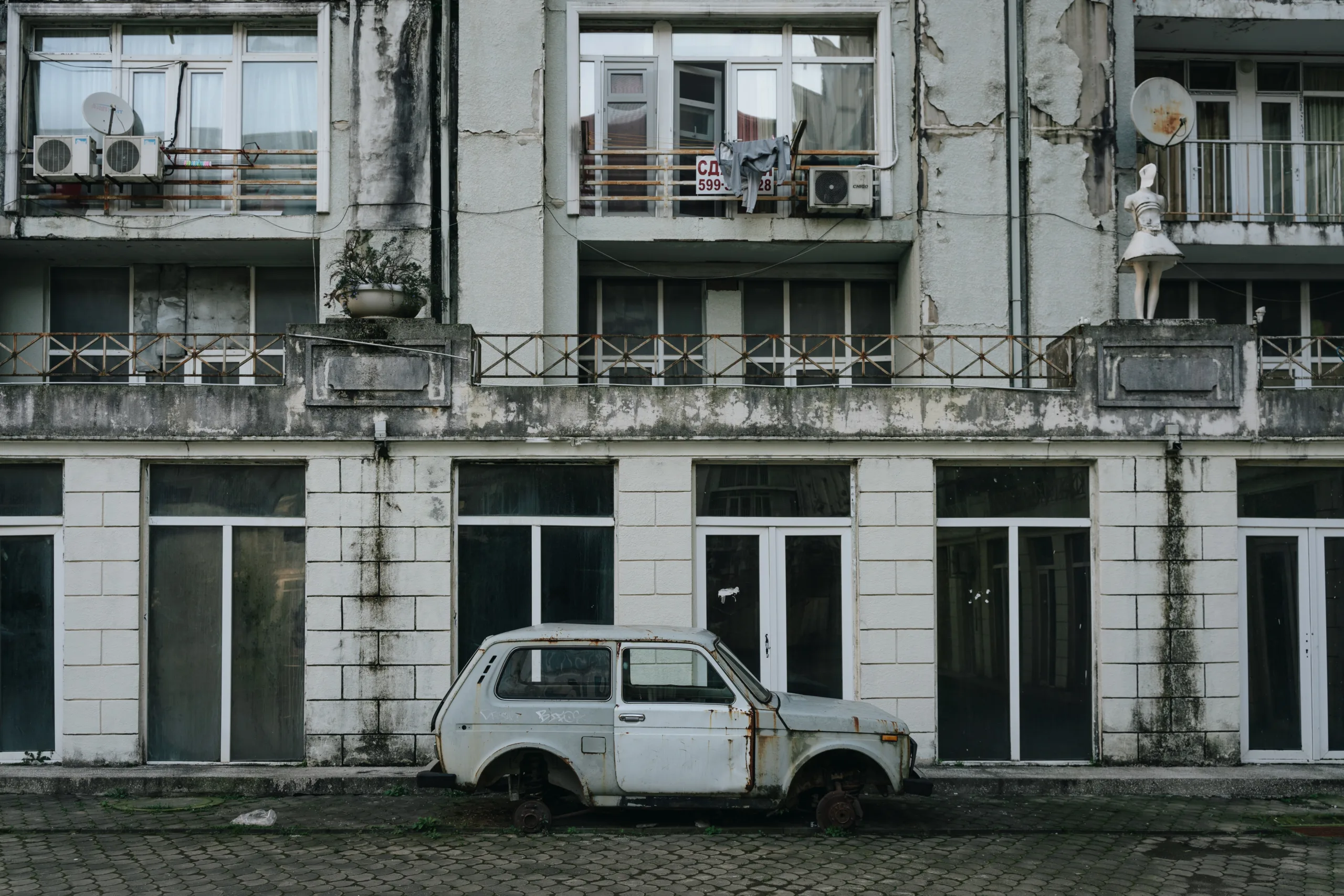 nick-night-FWBsmhIF1Oo-unsplash