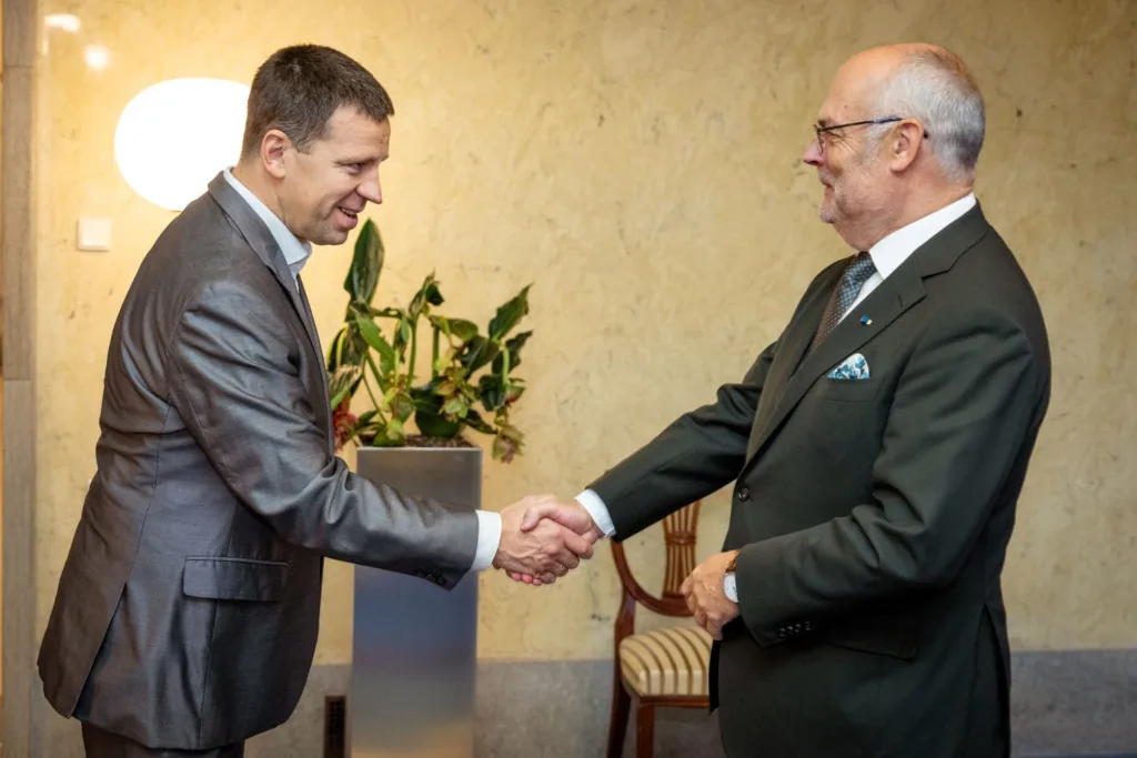 President Karis kohtus kõigi parlamendierakondade juhtidega. Galerii 11 53163914464 862f7f2c00 h