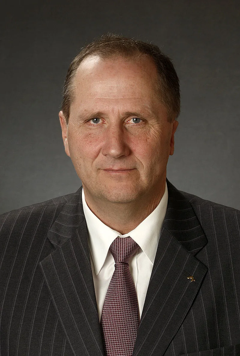 800px-RE_Valdo_Randpere