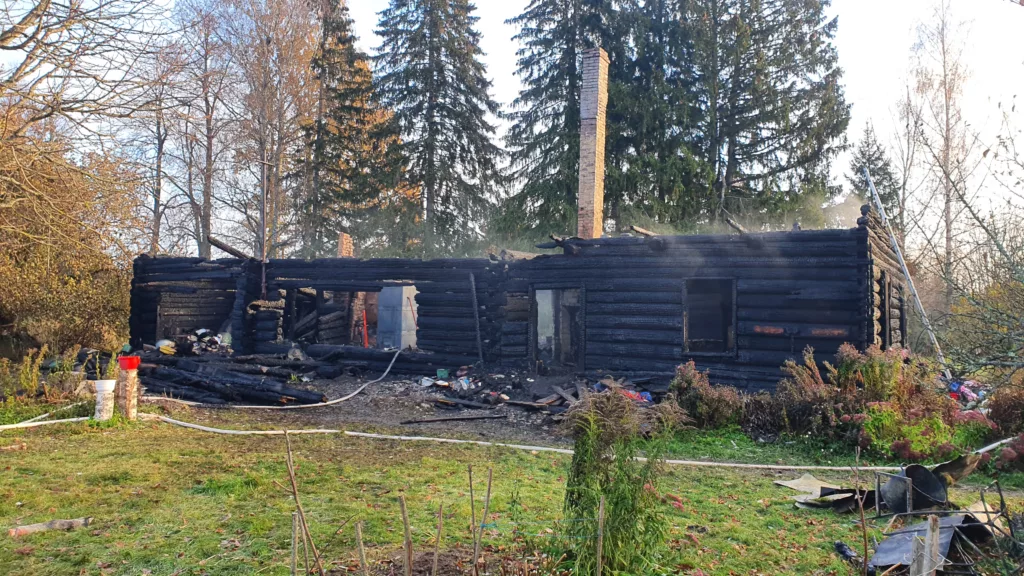 Võru vallas hävis tulekahjus elumaja 6 Kamnitsa majapoleng3