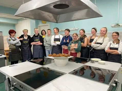 Peakokad_kooli_Marjamaa_Gumnaasium_Mariann_Roos_50KB