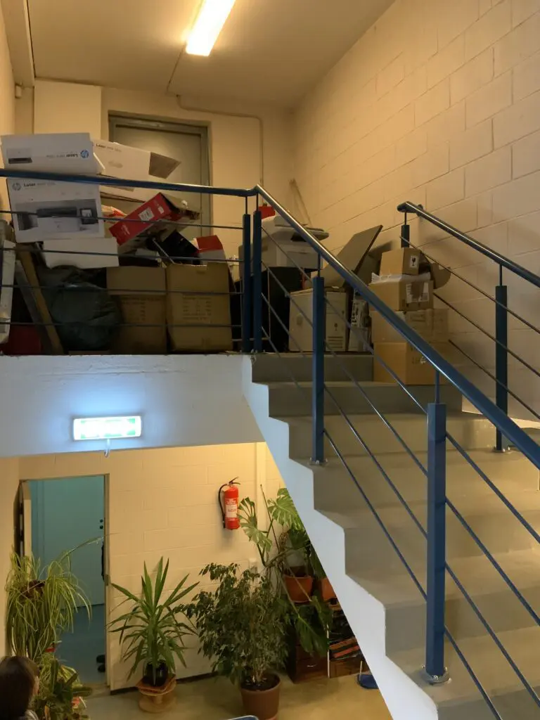 Enamustes kontrollitud Virumaa kaubanduskeskustes leiti tuleohutuses puudusi 3 Evakuatsiooniteele on ladustatud asju PAA