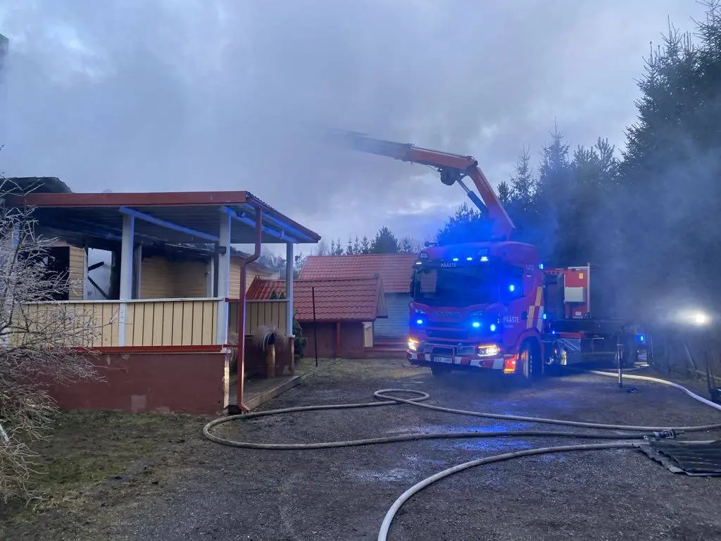 FOTOD: Tulekahju hävitas Kiku külas elumaja 15 8